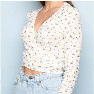 Brandy Melville Coco White Floral Wrap Crop Top Small Pac Sun